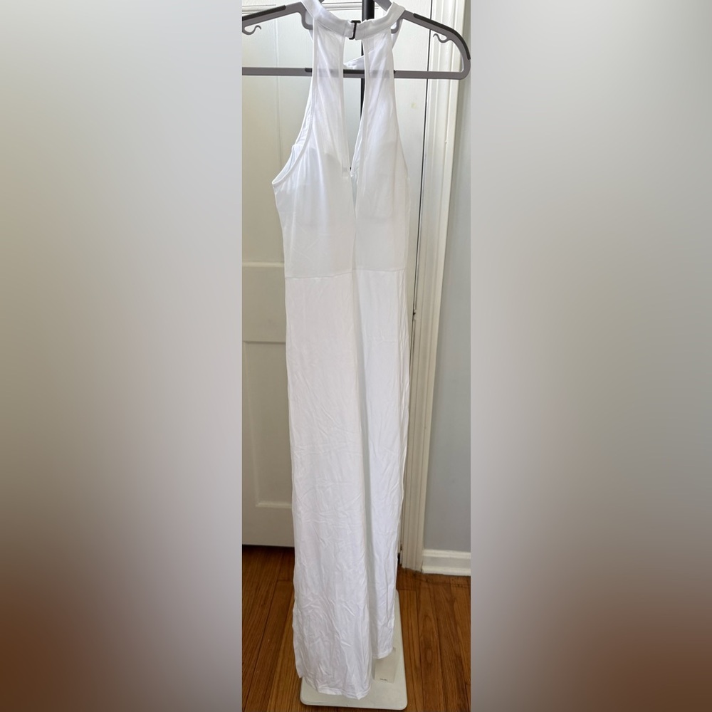 HALARA White Maxi Dress With Mesh - Sleek Everyday Style - Picture 3 of 4